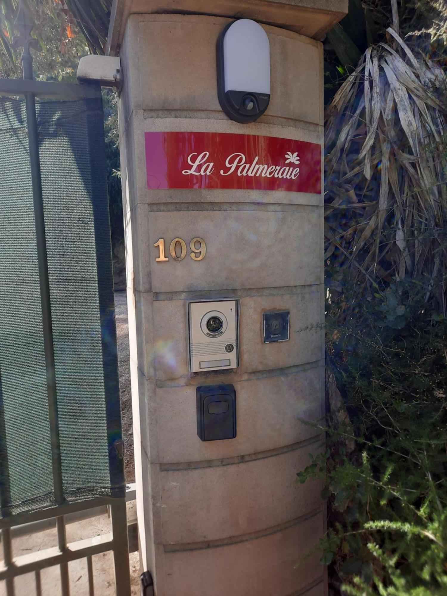 איסטרס La Palmeraie מראה חיצוני תמונה